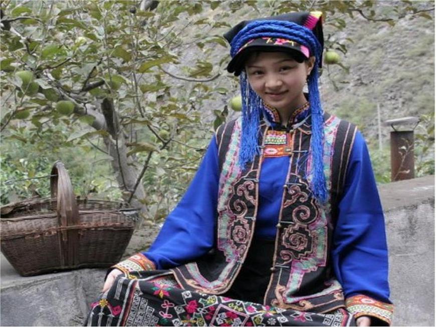 湘藝版小學(xué)五年級音樂（演唱）吹起羌笛跳鍋莊 課件 (5)第4頁