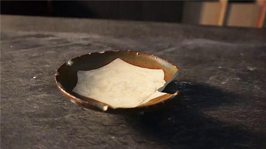 美術(shù)人教版一年級下冊 第三課《文物修復(fù)師》課件第5頁