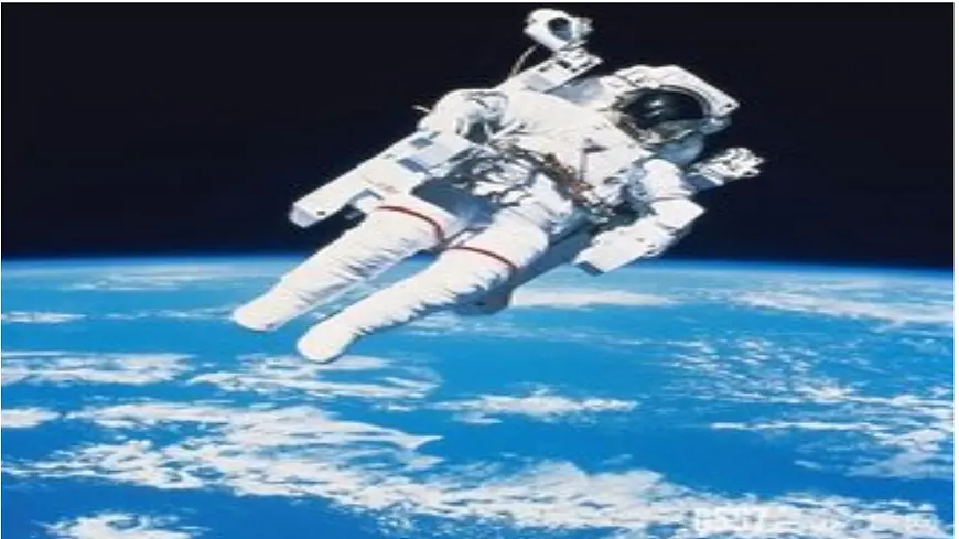 新统编版小学语文二下 课文5 18《太空生活趣事多》课件(一)第2页