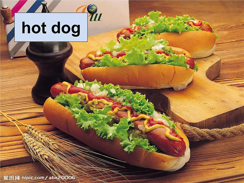 外研版一起小学英语六下《Module 1Unit 1 I want a hot dog,please.》PPT课件 (3)03