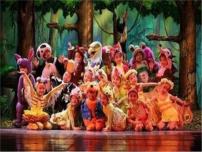 音乐三年级上册第八课卖报歌背景图课件ppt