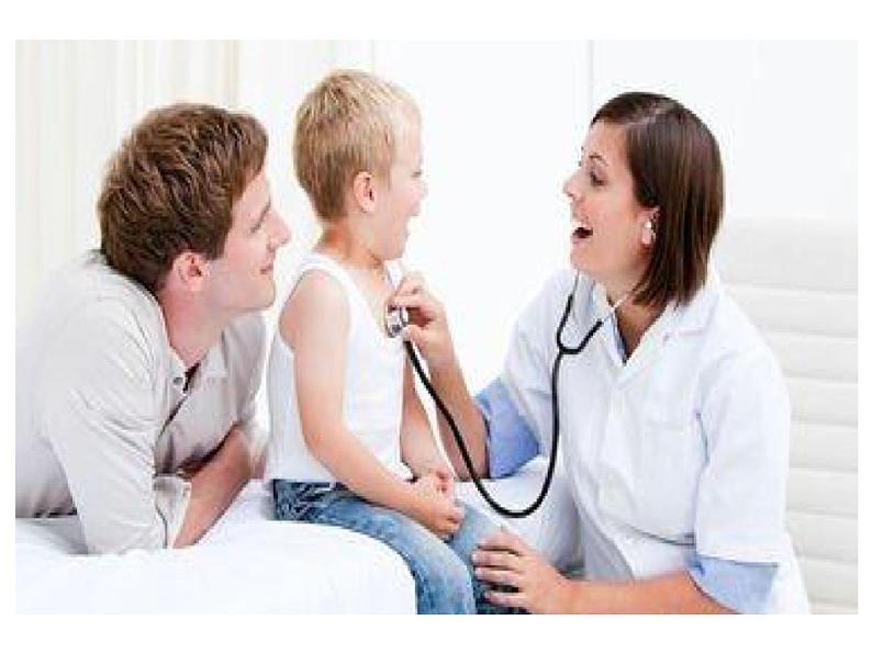 湘美版二年级美术上册 17.看医生 课件02