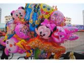 湘美版二年級(jí)美術(shù)上冊(cè)課件 22.會(huì)飛的娃娃