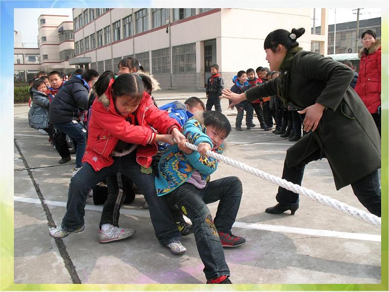 小学  美术  苏少版  一年级下册  10 校园真热闹课件第4页