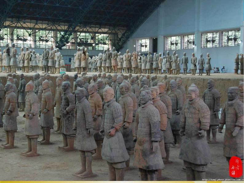 桂美版四年级下册 美术 13有动感的雕塑  课件02