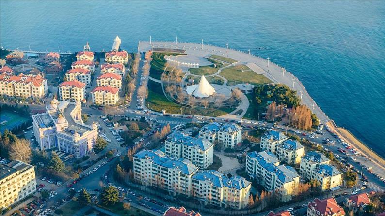 部编版（五四制）语文三年级上册19.海滨小城（课件）01