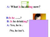 外研版一起小学英语六下《Module 5Unit 2 Some children are jumping in the water.》PPT课件
