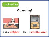 新人教版PEP（2024）英語四年級(jí)上冊(cè) Unit 4 Helping in the community Part A 第1課時(shí) Let's talk&Share and say（課件+素材）