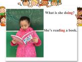 二年級下冊英語課件- Module 2 Unit 1 She's listening to the radio.外研社（一起）
