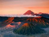 12.《火山》课件