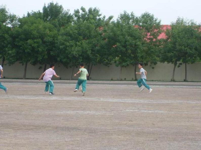 人教部编版道德与法治一年级上册 6 校园里的号令（课件）05