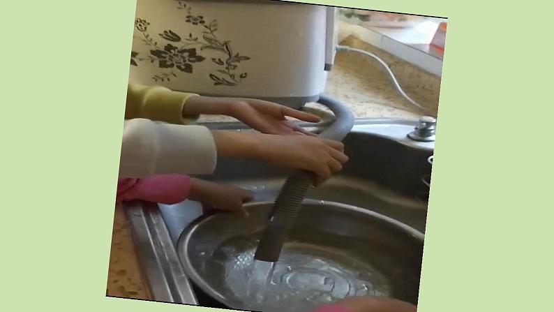 二年级下册道德与法制12《我的环保小搭档》2个课时课件 素材08