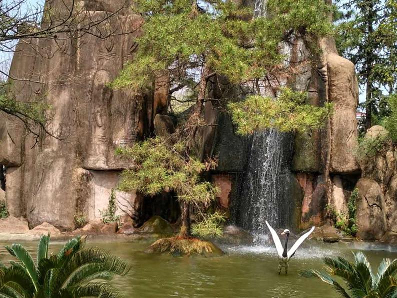 初中语文 人教课标版（部编） 八年级上册 如梦令（常记溪亭日暮）  课件01