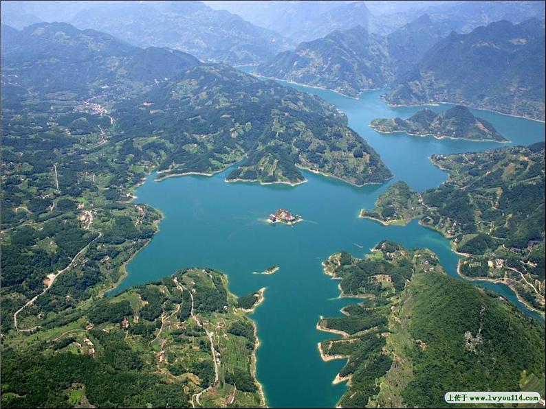 初中语文 人教课标版（部编）八年级上册《9三峡》教学 课件第6页