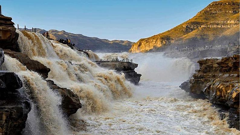 部编八年级语文下册第五单元17壶口瀑布第1课时课件03