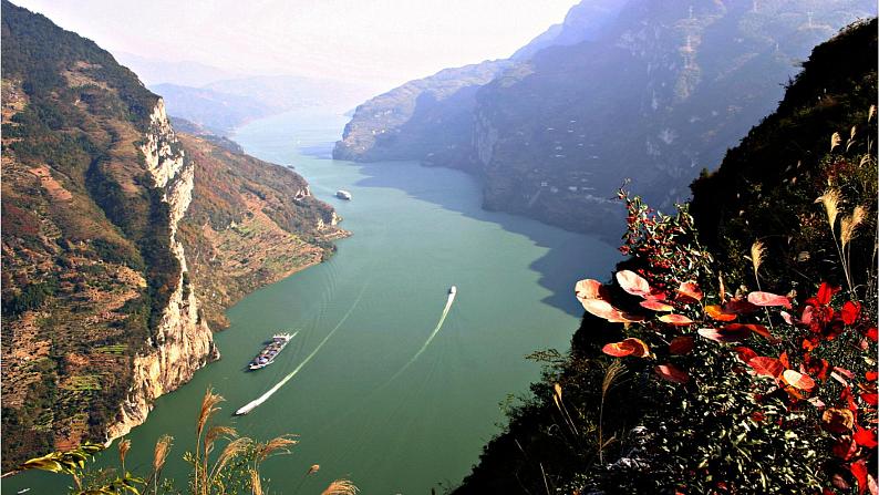 第10课 《三峡》课件-2024-2025学年统编版语文八年级上册04