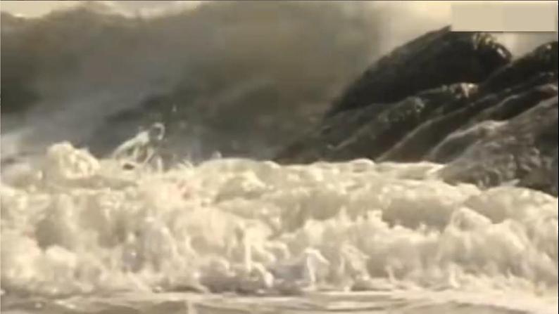 部编版语文七年级上册 21 小圣施威降大圣 课件01