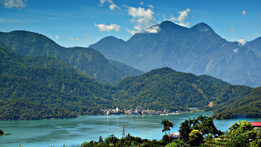 《日月潭》第8页