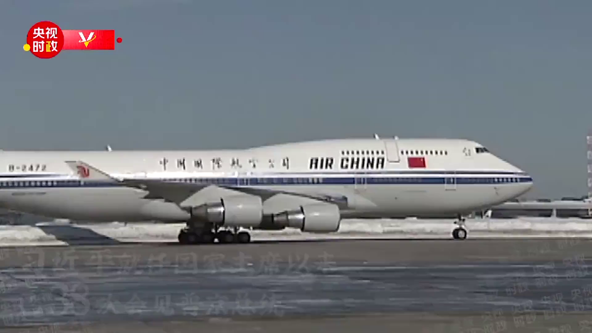 17664103第1页